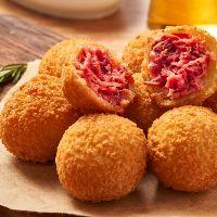 imagem Bolinho de Mandioca com Carne Curada